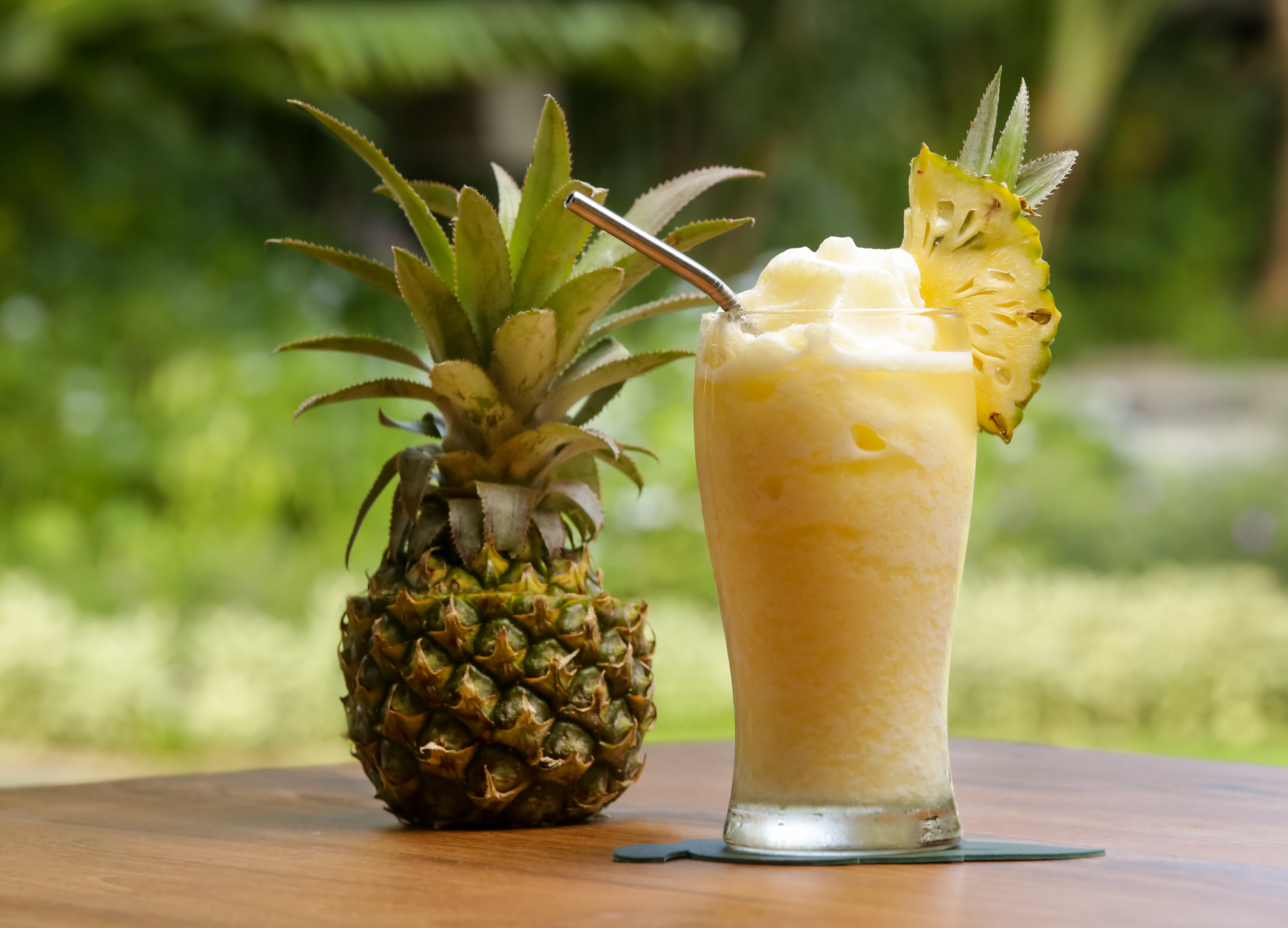 Smoothie Matinal de Abacaxi com Hortelã que Custa Menos de R$ 5 por Porção!