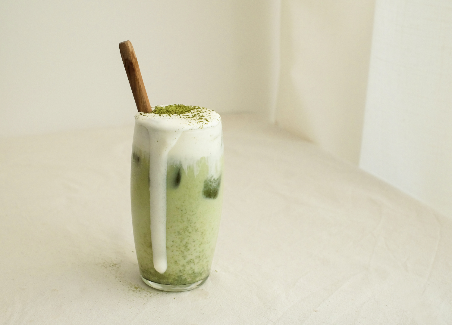 Descubra o smoothie seca-barriga que ajuda a eliminar até 3kg em 1 semana com um ingrediente secreto poderoso! Receita fácil e rápida.